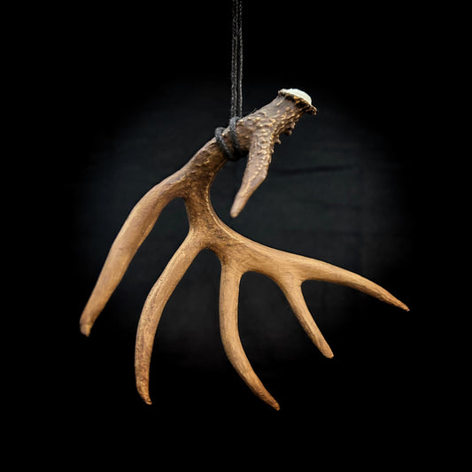 Whitetail | Dangler
