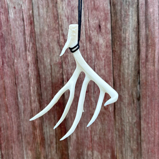 Rusty Mule Deer Dangler (White)