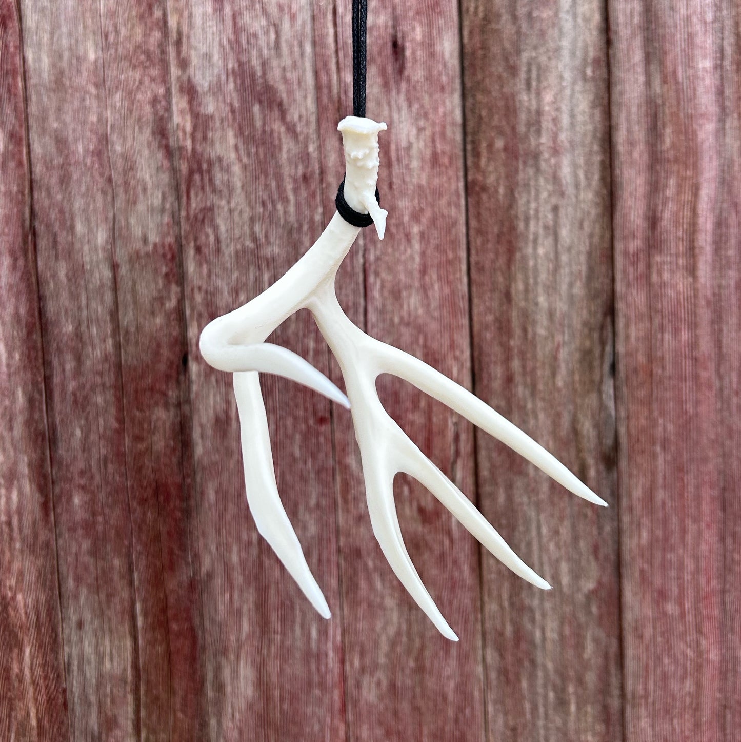 Thor Mule Deer Dangler (White)